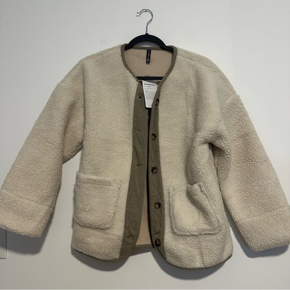 NWT PrettyGarden white Sherpa button down jacket  - Picture 5 of 7